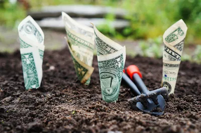 10 Reasons to Invest in Your Future Instead of Upgrading Your Lifestyle