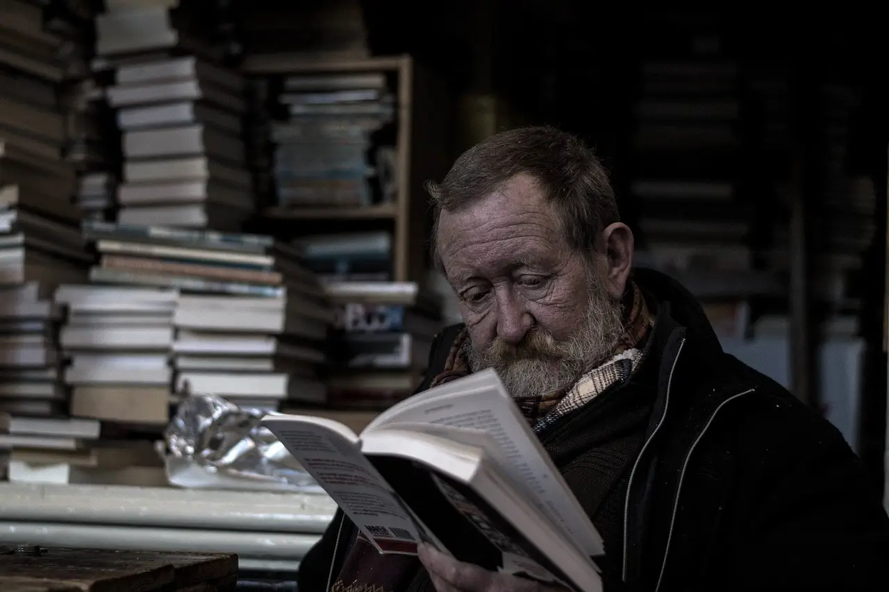 38 Free Online Courses for Senior Citizens (2026)