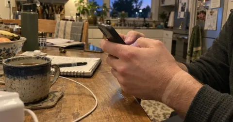 5 Real Ways to Get Paid to Text, From Easiest to Expert