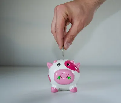 20 Practical Ways to Save Money on Everyday Expenses