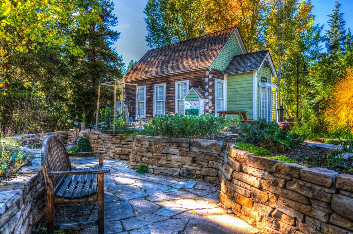 8 Reasons Why Buying a Mobile Home Might Be a Smart Move