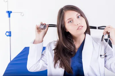 12 Best Side Jobs for Nurses to Make Extra Money