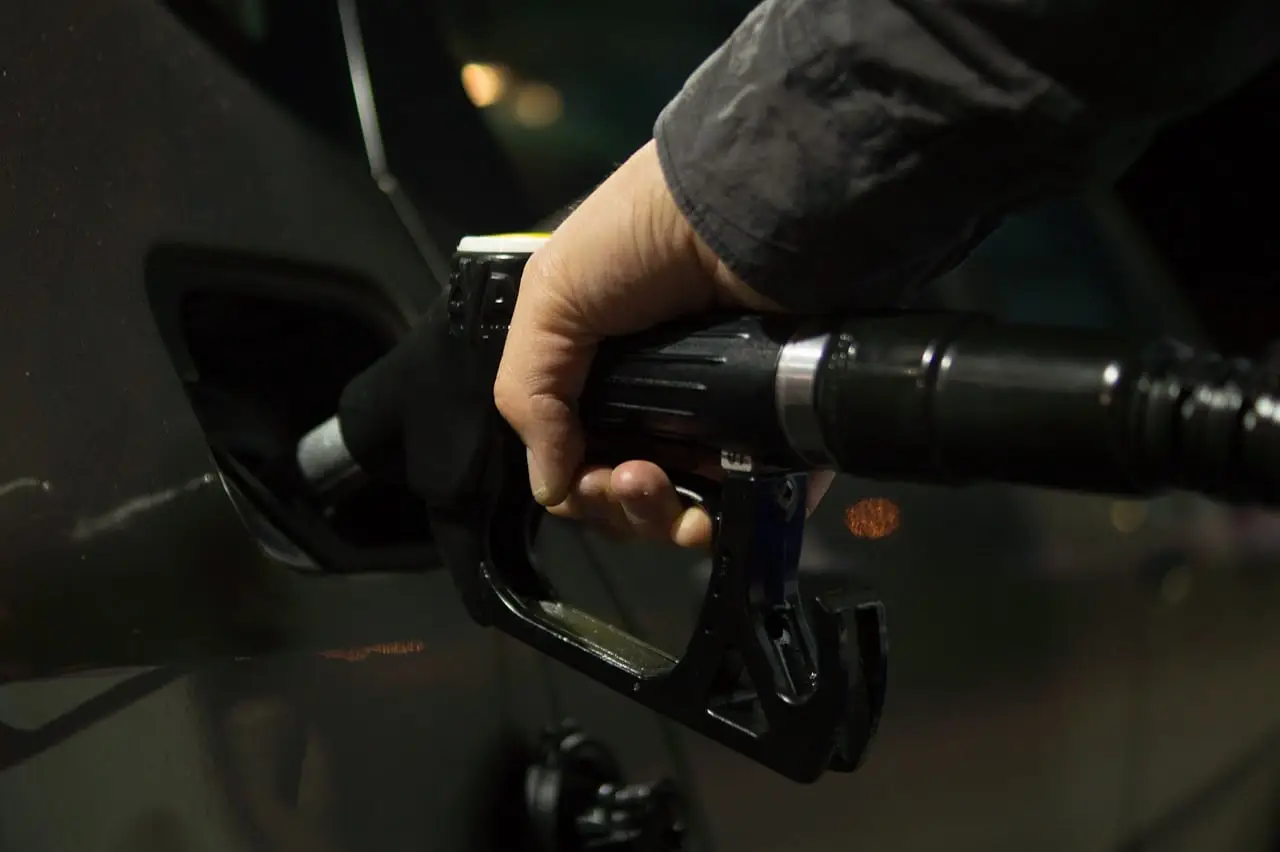Trunow Review: Save Money on Gas With This Free Cash Back App