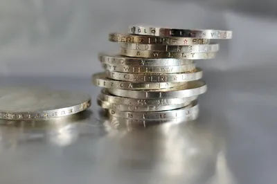 Why You Shouldn't Follow Dave Ramsey (And What to Do Instead)